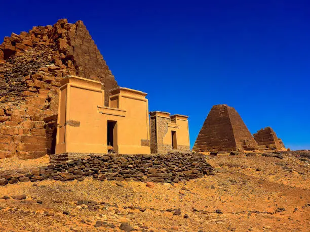 الاهرامات